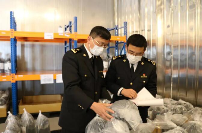 <a href='http://www.taoyyy.net' title='危險品運輸' >危險品運輸</a>